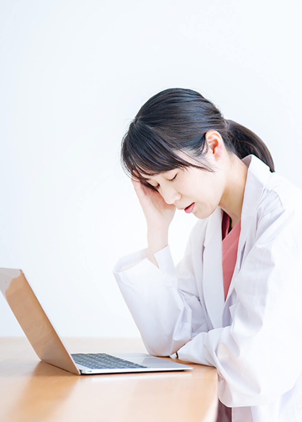 職員の不満や戸惑いが見え始めている